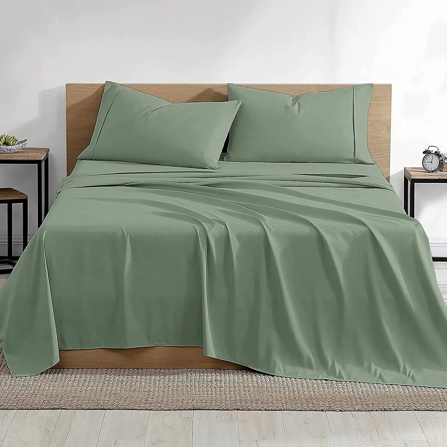 ATK-8 Bedding Emerald Green Bedsheet 450 TC Egyptian Cotton Soild Color Flat Sheet with 2 Pillow Covers 3Pcs Bedsheets (102x108) King Size Bedsheet (18x28) Inches Pillow Case