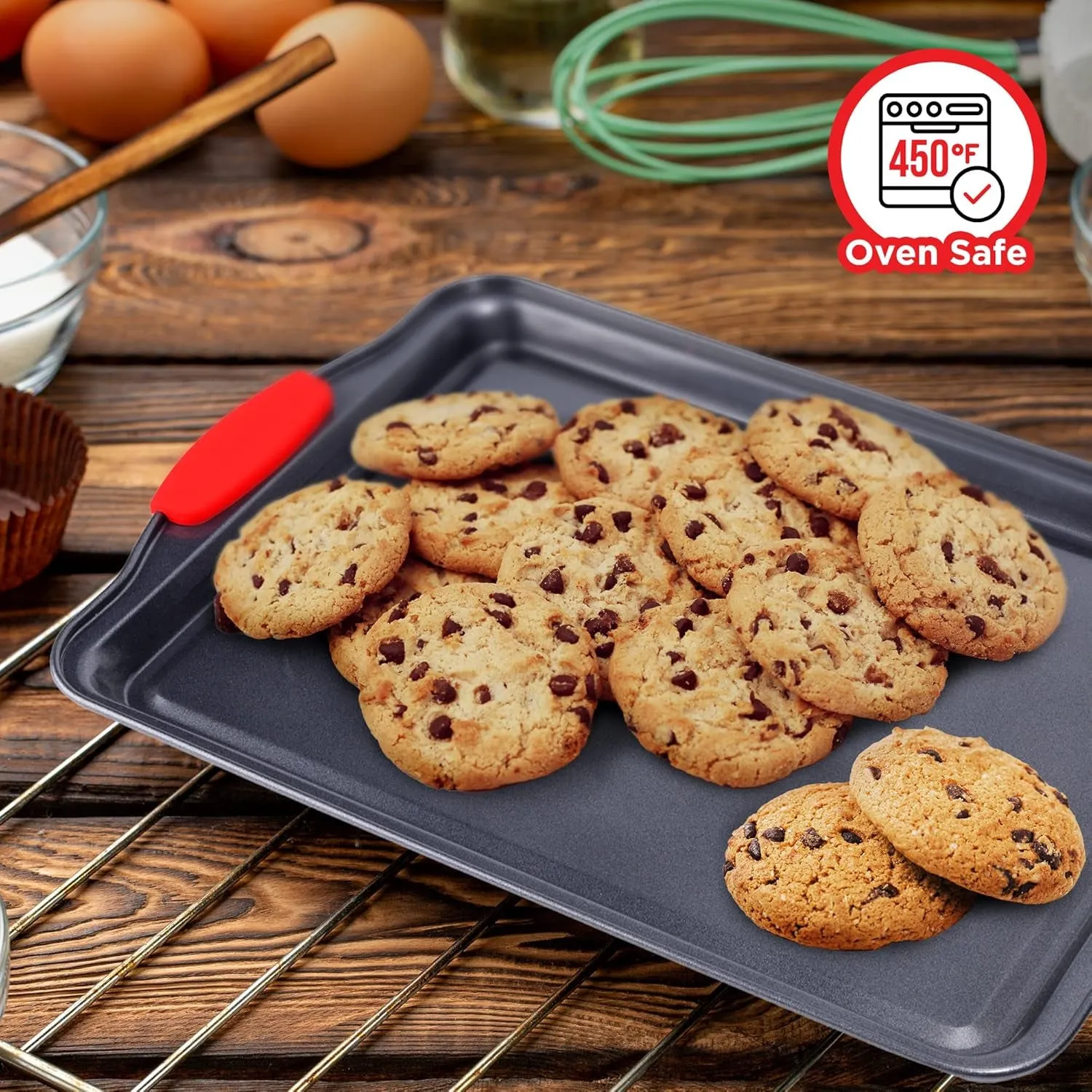 BAKKEN Cookie Sheets for Baking Nonstick Set - 3-Piece Stackable Carbon Steel Baking Sheet Pans Set with Silicone Handles, Non Toxic Cookie Sheets for Baking Bakeware Set - Black