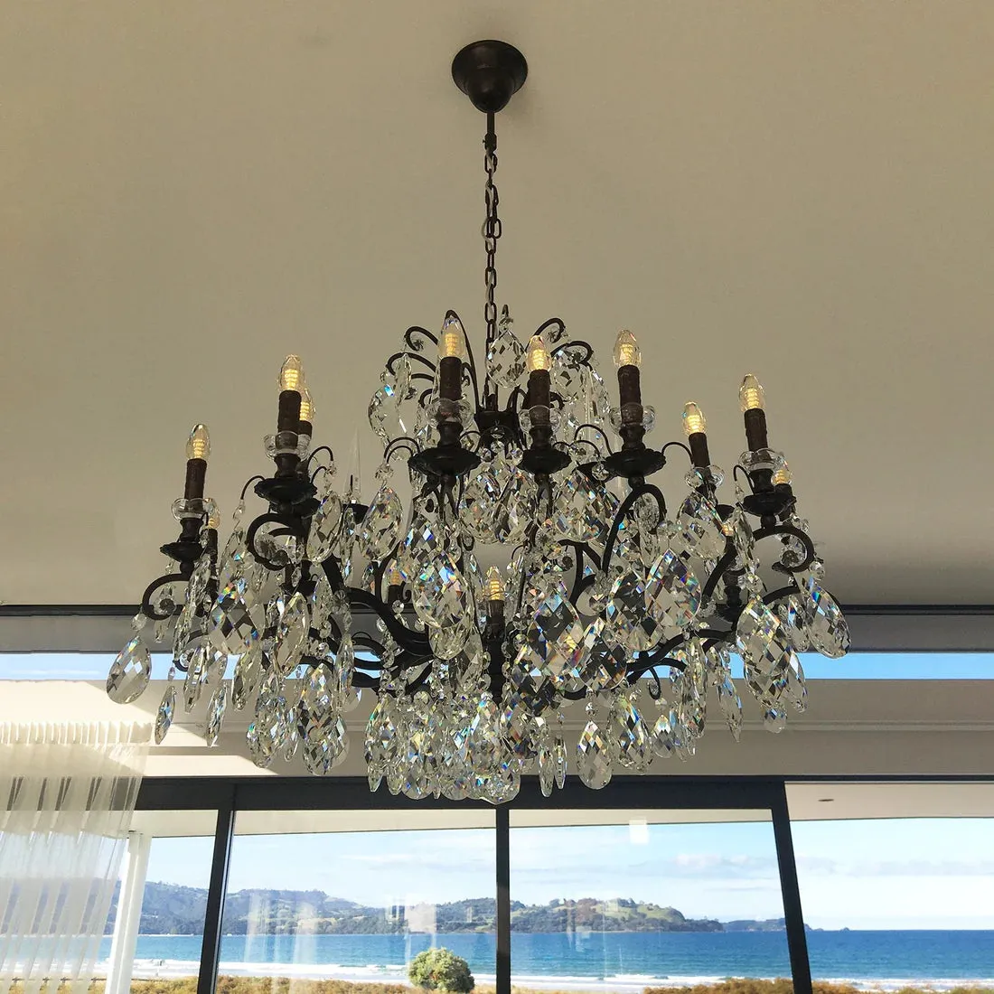 Classic European-style New Crystal Chandelier in Black Finish