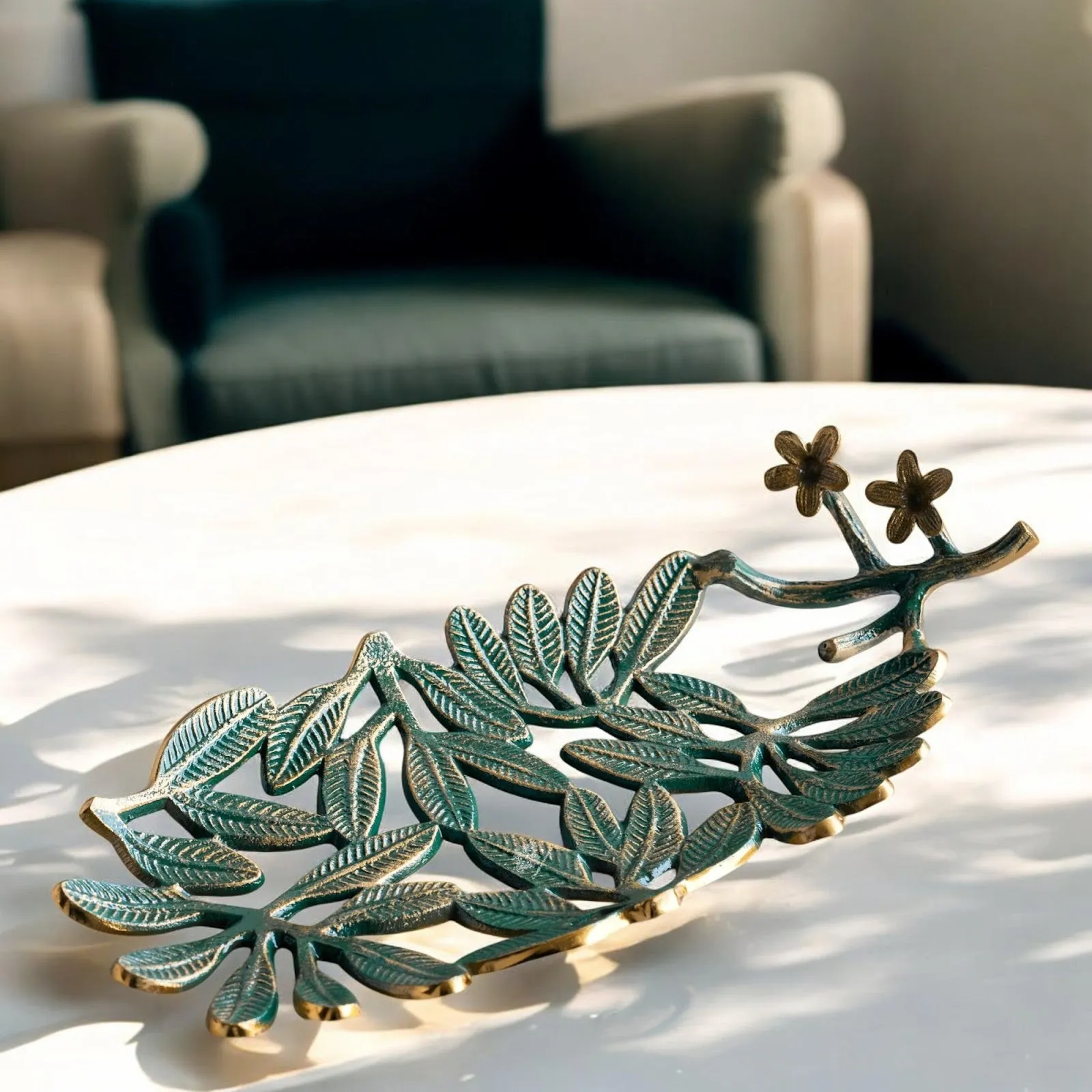 Indian Art Villa Brass Finish Green Banana Leaf Design Decorative Tray – 40 cm, Elegant Oval Shaped Centerpiece for Home Décor And Table Decoration