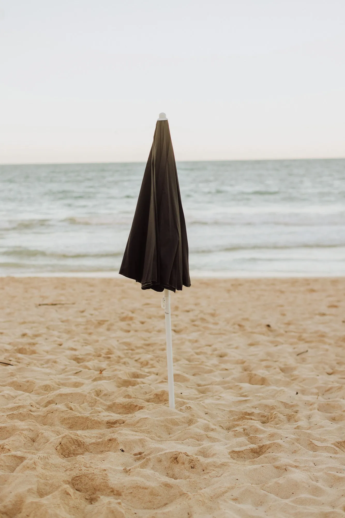 Star Wars - 5.5 Ft. Portable Beach Umbrella