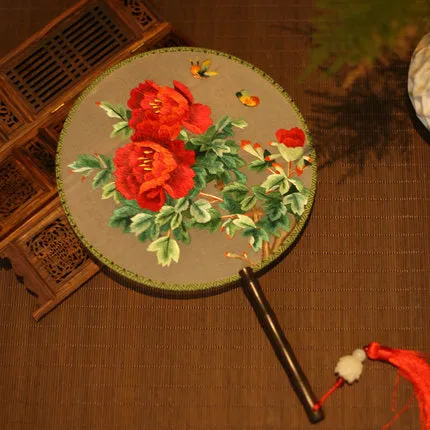 Suzhou Embroidery Hand-made Double-sided Embroidery Fan Chinese Style Sandalwood Real Silk Palace Fan 0066