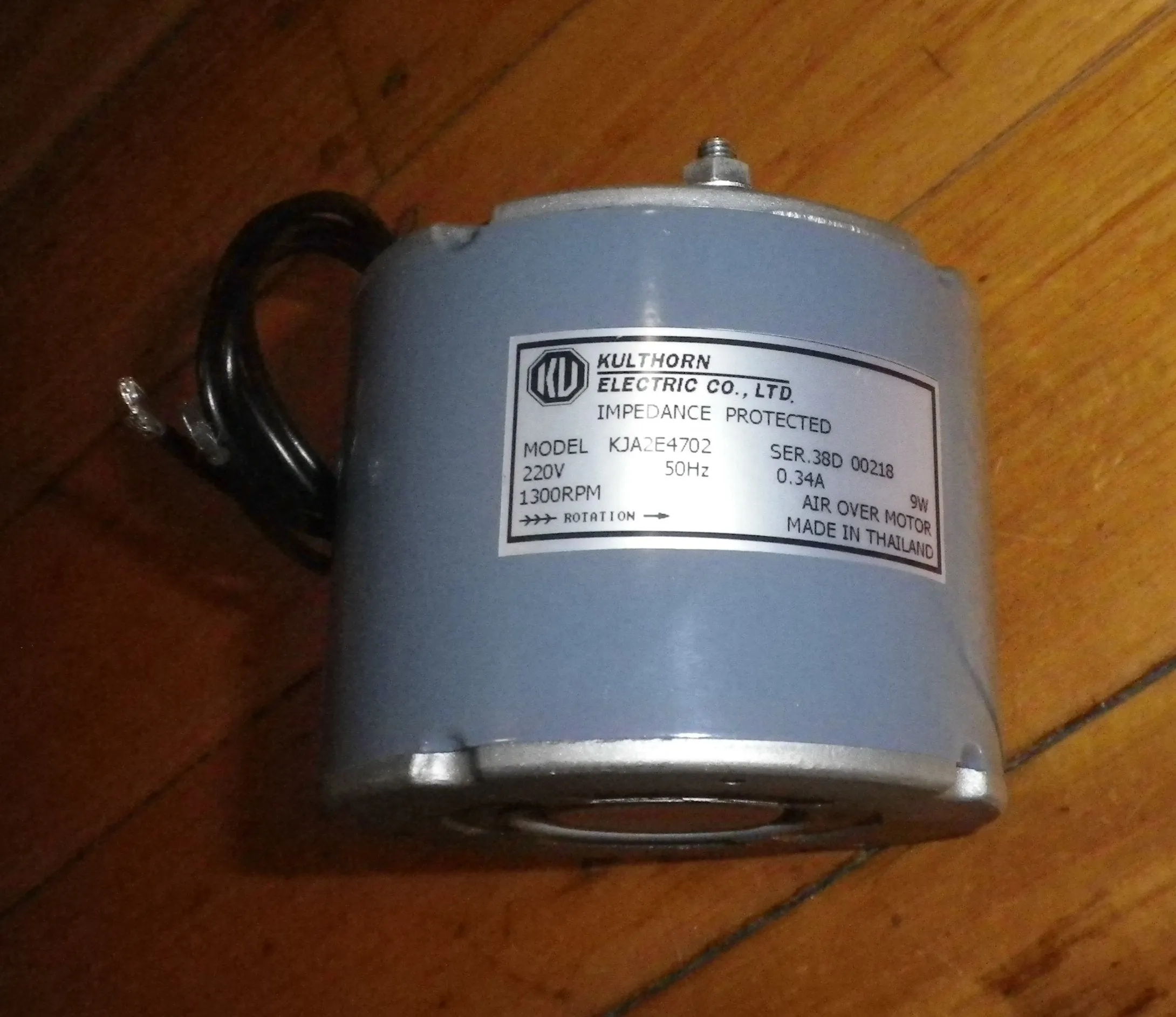 Universal 9Watt Anticlockwise Condensor Fan Motor - Part # RF504