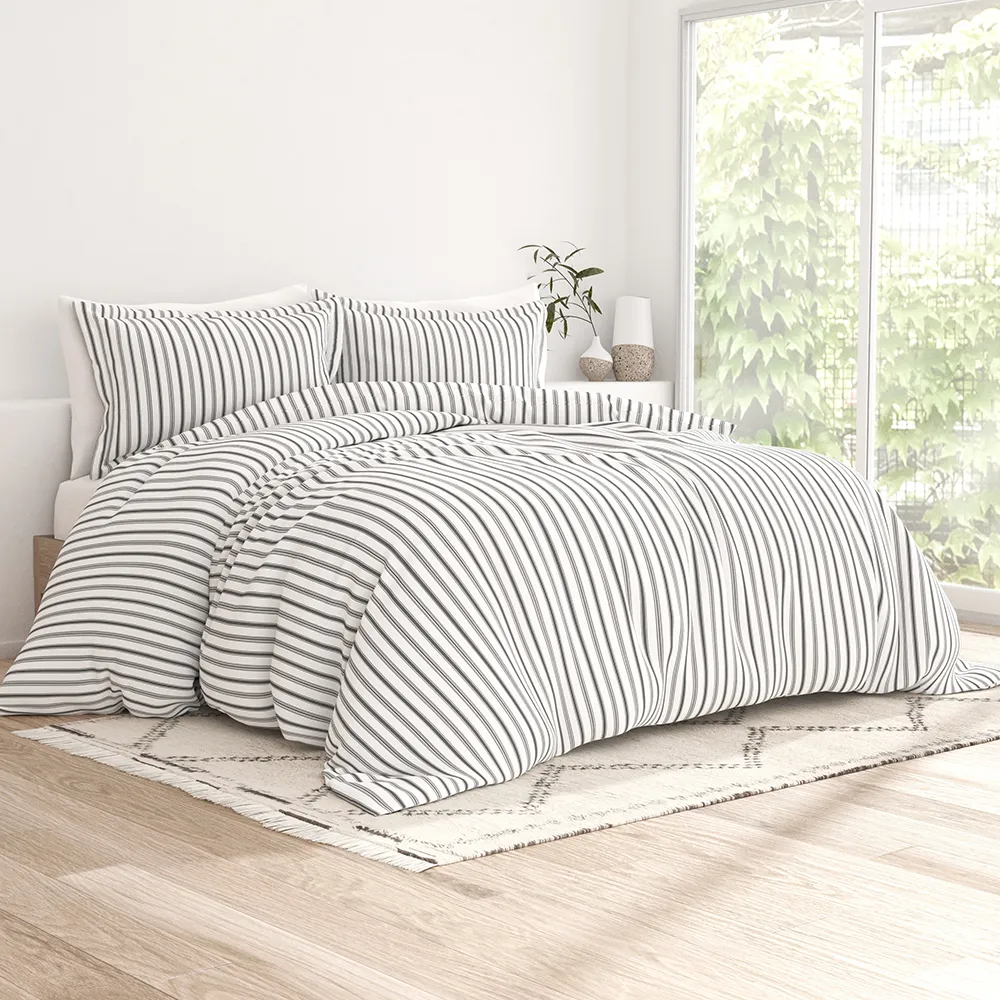 Vertical Dreams Pattern 3-Piece Duvet Cover Set